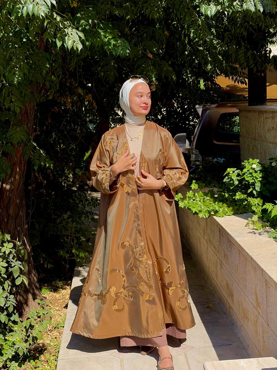 Golden Scroll Abaya